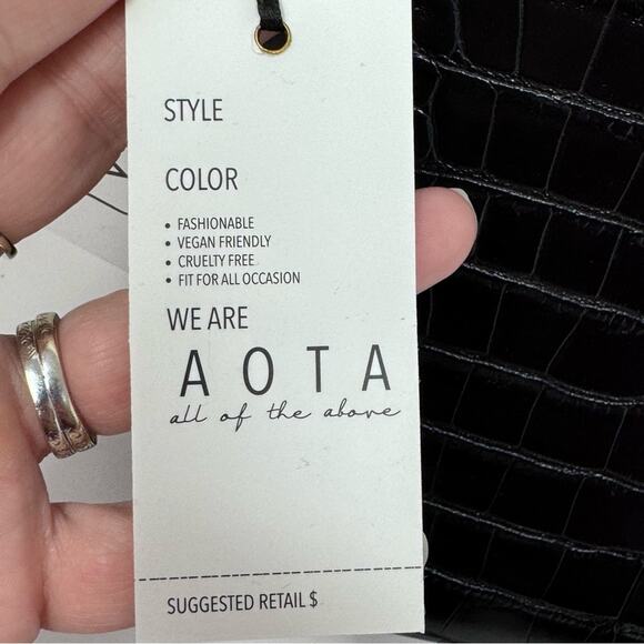 AOTA Bucket Bag Vegan Leather Top Handle Black Croc Embossed Elena NEW - Picture 9 of 12